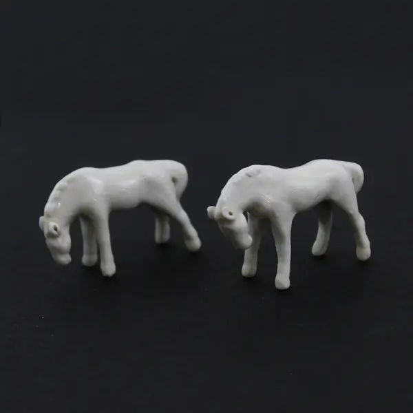 Set of 4 Vintage Porcelain Miniature White Horses 1 inch Tall