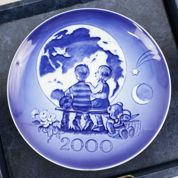 Royal Copenhagen The Millennium Plate 2000 No. 5287A