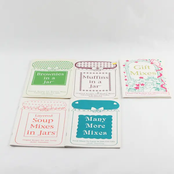 Jackie Gannaway Pamphlet Recipe  Booklets in Good Condition, Set of 5