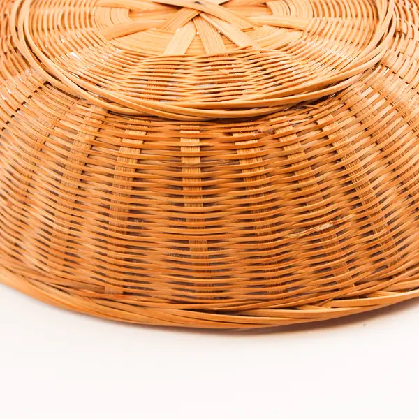 Unbranded/Unmarked Small Oval Woven Rattan Basket Home Decor 8.5" Long & 6" Wide
