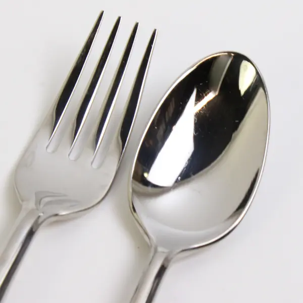 A Lot of 4 Michael Lloyd 18/8 Stainless Dinner & Salad Forks Teaspoon Soup Spoon