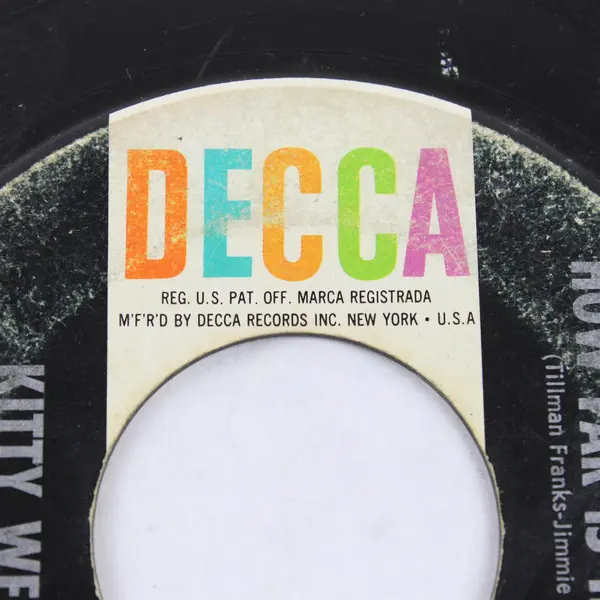 Kitty Wells Dust on the Bible / How Far Is Heaven