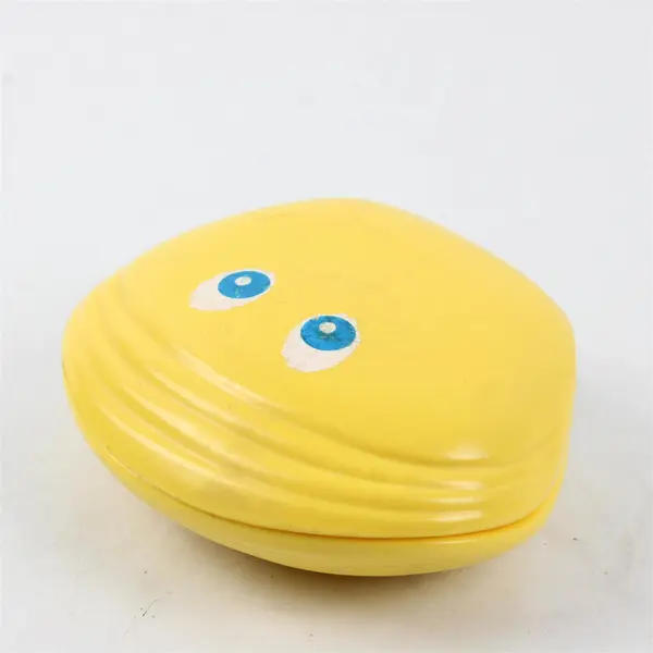 Vintage 1977 Fisher-Price "Sam the Clam" Bath Tub Toy 624