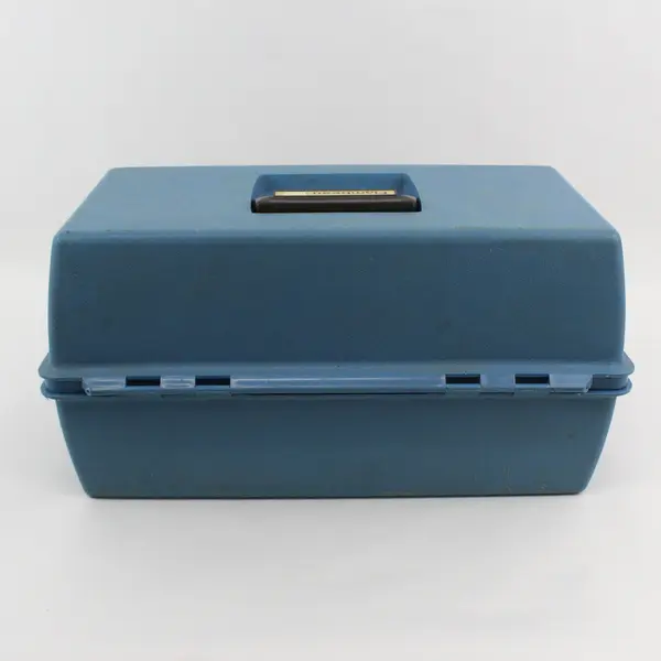 Vintage Flambeau Adventurer 1822 Blue 2-Tray Cantilever Tackle Box Fishing Gear