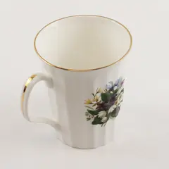 China Classics Brands Floral Print On White Bone China Mug Gold Trim 3.75" Tall
