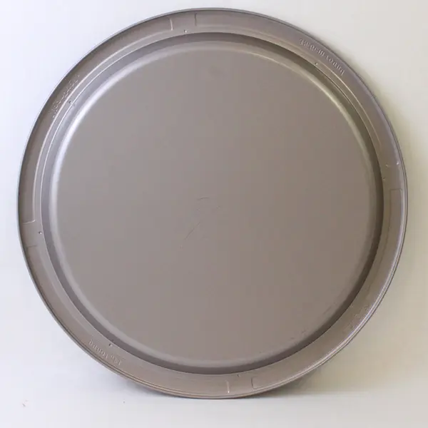WearEver Brand Silver Color Aluminum 14"/35.6 Cm Round Shaped Pizza Pan Bakeware