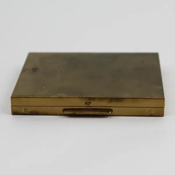 Vintage Gold Tone Powder Compact With Mirror and Puff - no powder 