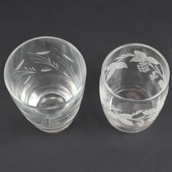 Lot of 2 Vintage Etched Drinking Glasses Bartlett Collins Grape & Libbey