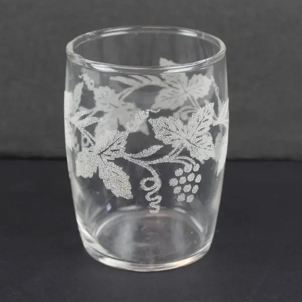 Lot of 2 Vintage Etched Drinking Glasses Bartlett Collins Grape & Libbey