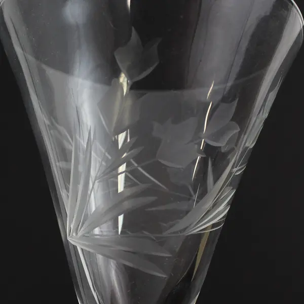4 Tapered Sided Long Stemmed Champagne or Cocktail Glasses Etched Floral Pattern