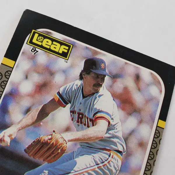 Mixed Lot of 100 Rookie Baseball Trading Cards
