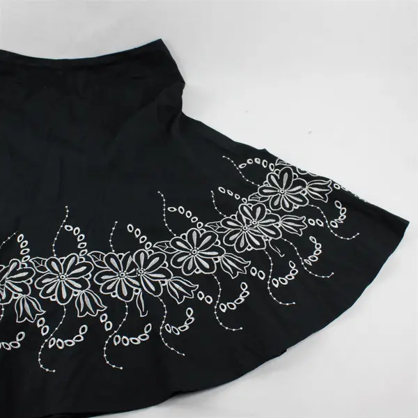 Allison Taylor White Floral Embroidered Black A-Line Midi Skirt Women's Size 8