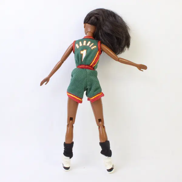 RARE 1998 NBA Seattle Sonics African American Barbie Doll 20719 Vintage
