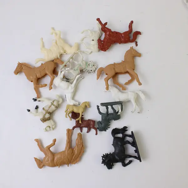 Vtg 1950's Marx Sears Heritage Fort Apache Playset Pieces - 50 horses