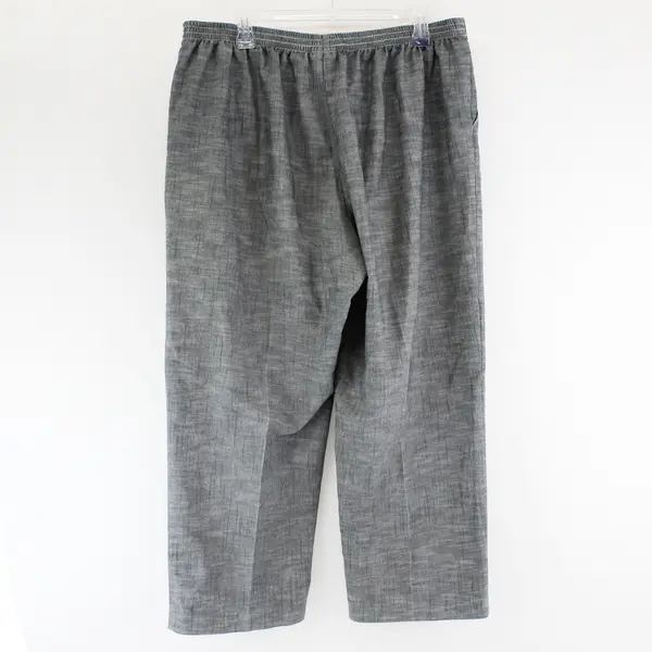Alfred Dunner Gray Cropped Pull-On Pants Women's Size 16