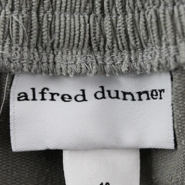 NWT Alfred Dunner Light Gray Straight-Leg Pull-On Pants Women's Size 16