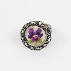 Vintage Petit Point Embroidered Silver Tone Filigree  Ring Austria size 5.75