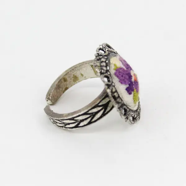Vintage Petit Point Embroidered Silver Tone Filigree  Ring Austria size 5.75