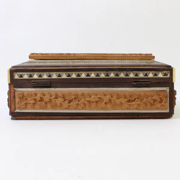 Vintage Hand-Carved Sandalwood Box 1930s-1950s Small Trinket Box