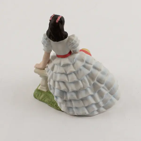 Avon Ceramic Images Of Hollywood "Gone With The Wind" Vivien Leigh 1983 Figurine