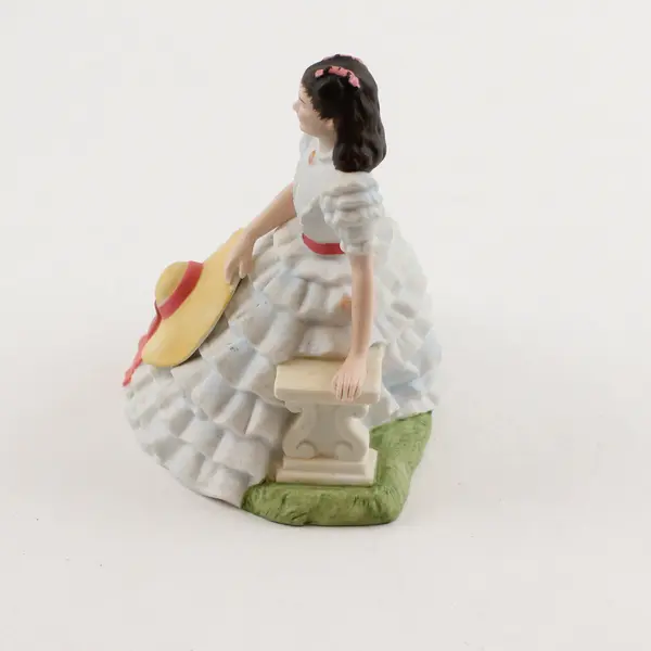 Avon Ceramic Images Of Hollywood "Gone With The Wind" Vivien Leigh 1983 Figurine