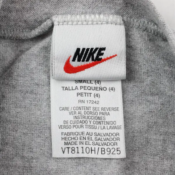 Nike Gray Long-Sleeved T-Shirt Boys' Small 4