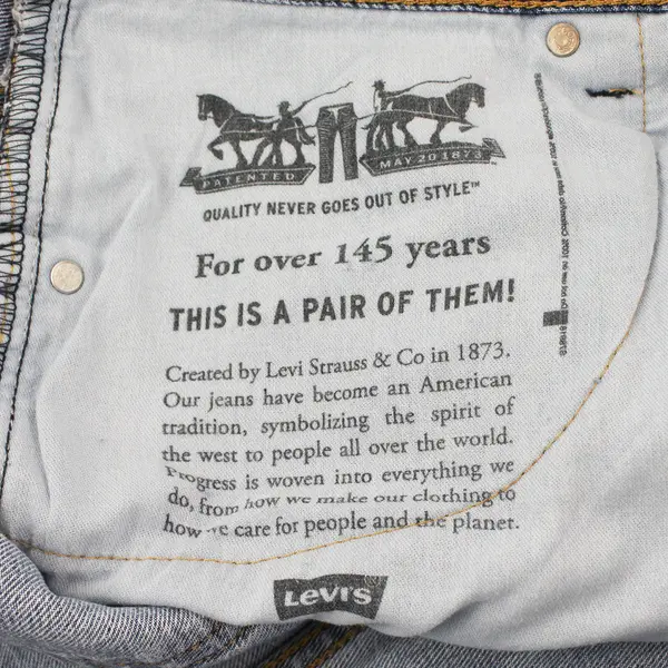 Levi's 550 Men's 48Wx28L Medium Wash Relaxed Fit Straight Leg Jeans
