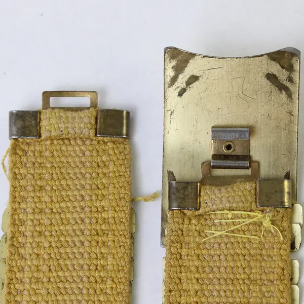 Vintage Women's Stretch Gold-Tone Metal Scale Belt Floral Buckle 24" FLAWED