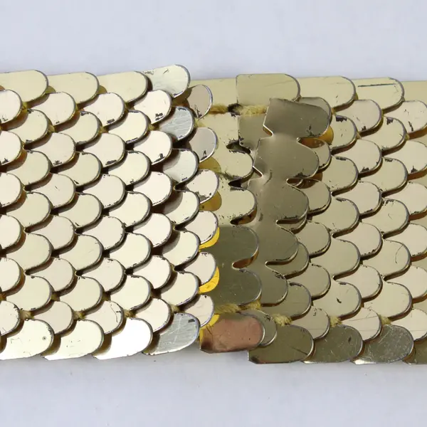Vintage Women's Stretch Gold-Tone Metal Scale Belt Floral Buckle 24" FLAWED