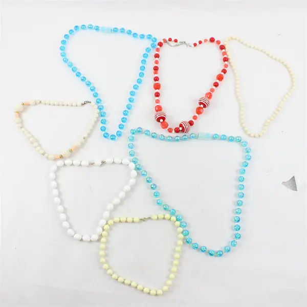 Lot of 7 Plastic Beaded Costume Jewelry Necklaces DIY Crafts