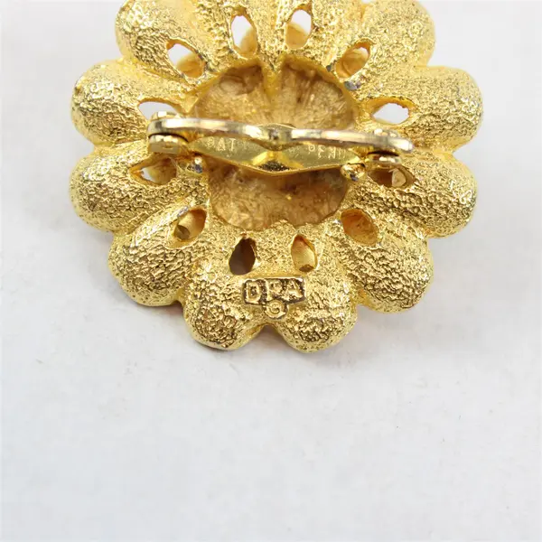 DFA Vintage Gold-Tone Metal Flower Scarf Clip 1.25"