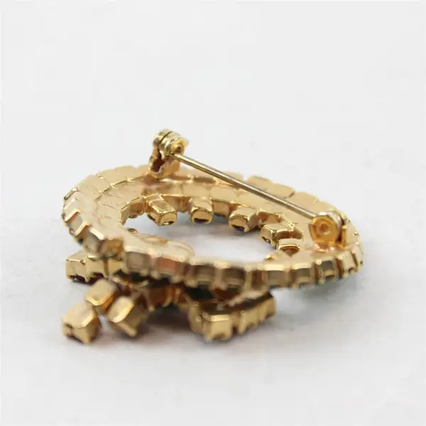 Vintage Rhinestone Christmas Wreath Gold-Tone Brooch 1.5"