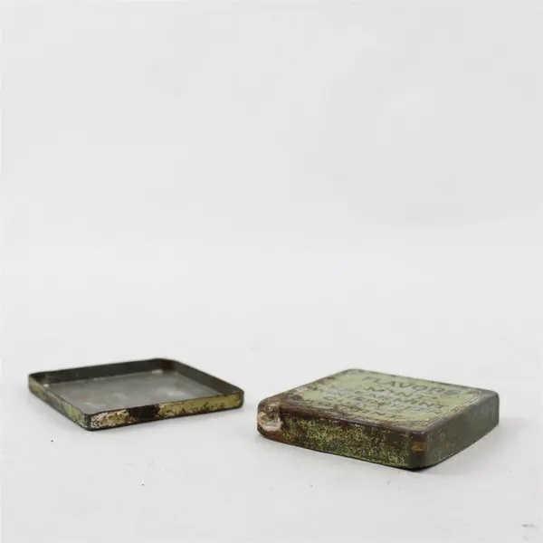 Vintage Cloves Tin Jno. T. Milliken & Co St Louis MO