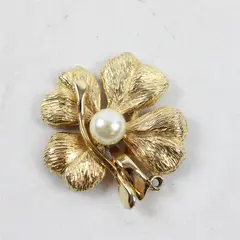Vintage Judy Lee Gold-Tone Four Leaf Clover Pendant Faux Pearl