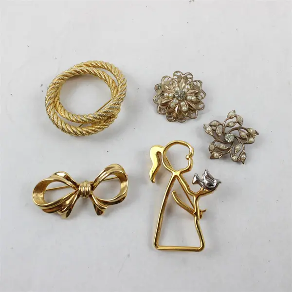 Lot of 5 Vintage Gold-Tone Metal Brooches
