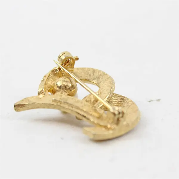 Vintage Richelieu Letter B Monogram Faux Pearl Detail Gold-Tone Metal Brooch
