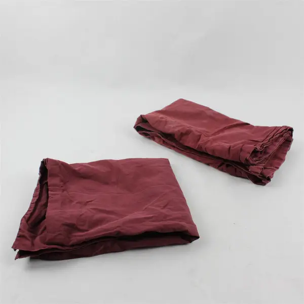 Lot Of 2 Unbranded Matching Solid Red Standard Size Bed Pillowcases 21" x 30"