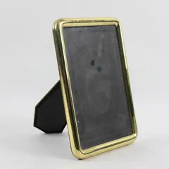 Vintage Rounded Edge Gold-Tone Metal Standing Photo Frame 4-3/4" x 6-3/4" FLAWED