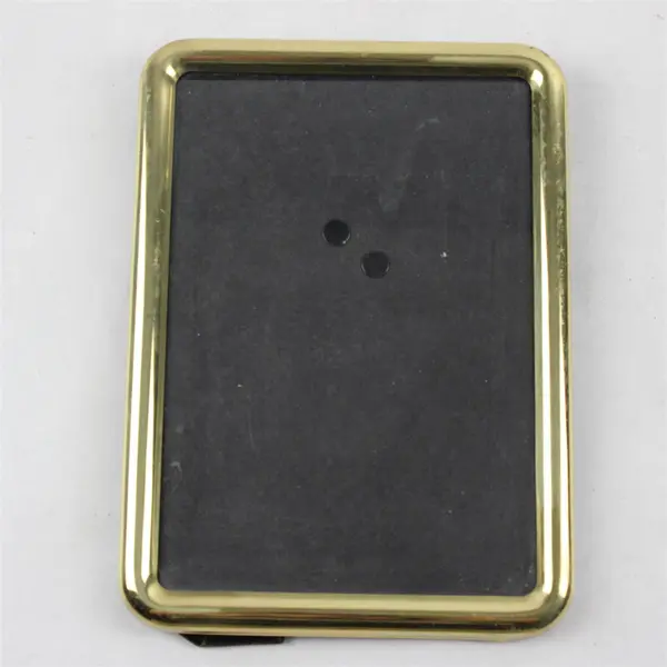 Vintage Rounded Edge Gold-Tone Metal Standing Photo Frame 4-3/4" x 6-3/4" FLAWED