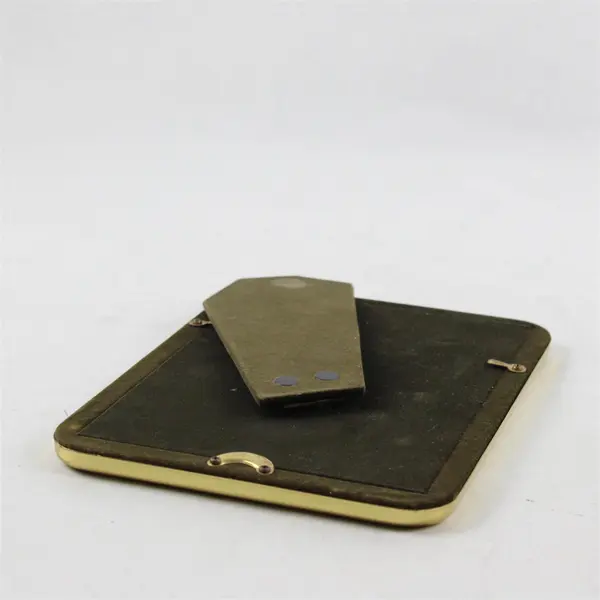 Vintage Rounded Edge Gold-Tone Metal Standing Photo Frame 4-3/4" x 6-3/4" FLAWED