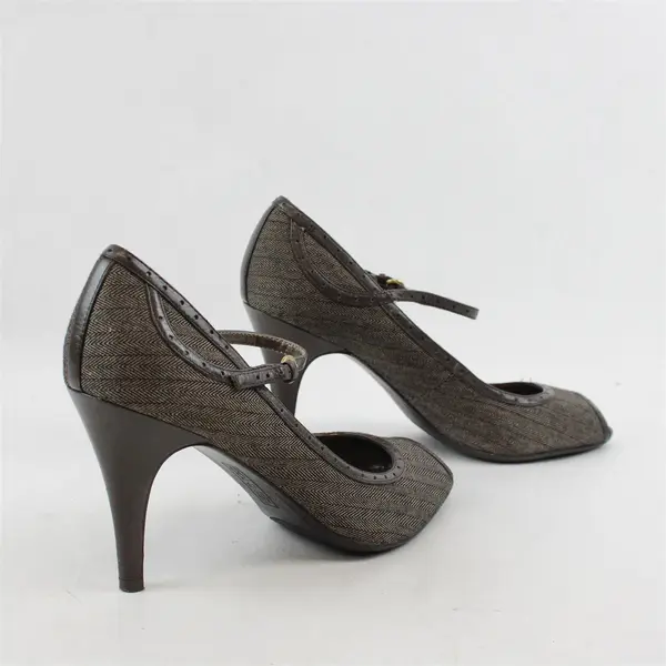 Connie Brown Materialistic Peep Toe Strap 3.5" Tall Heel Shoes Womens Size 9M