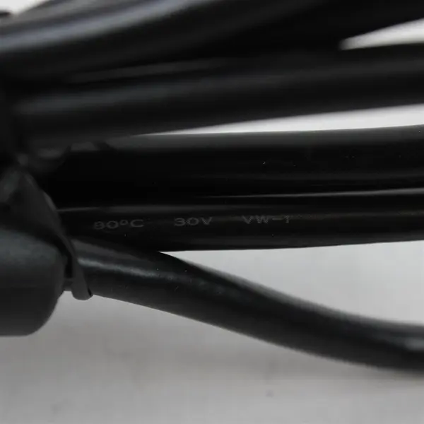 Black VGA Cable 5ft Male-to-Male Monitor Video Cable - Used
