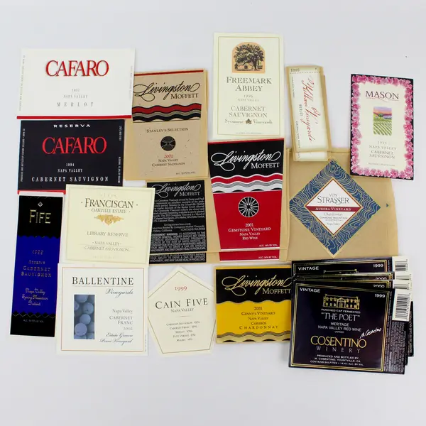 Lot of 32 Napa Valley California Fine Wine Labels 1987-2002 Unused
