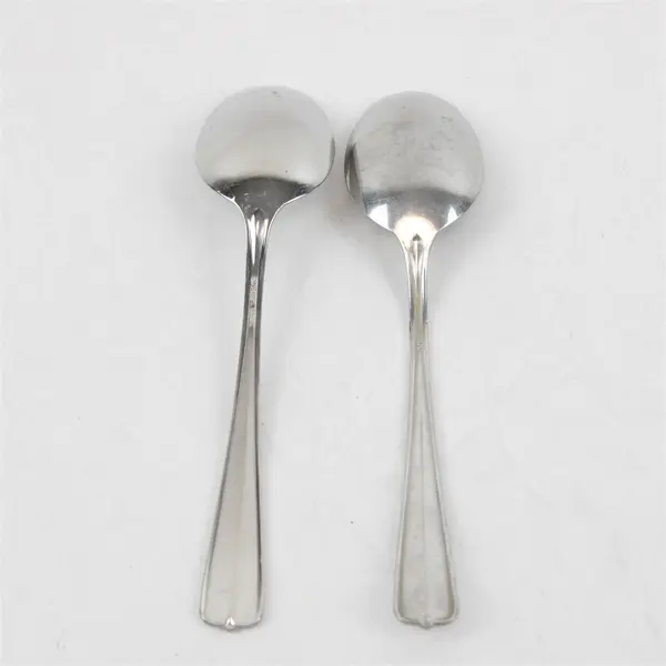 Lot of 2 Oneida Gala-Impulse Stainless Steel Oval Soup Spoons