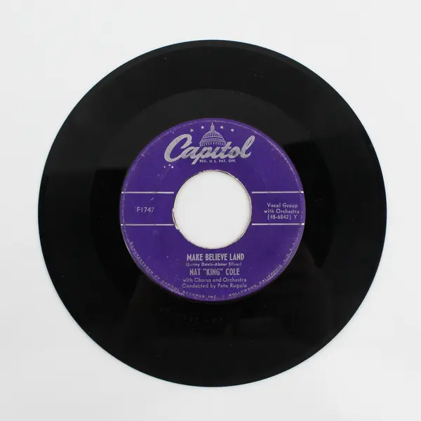 Nat "King" Cole – Make Believe Land / I'll Always Remember You 7" Vinyl Record