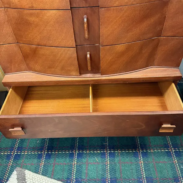 Mid Century Modern Wood 5 Drawer Dresser - Freight / Local Pickup