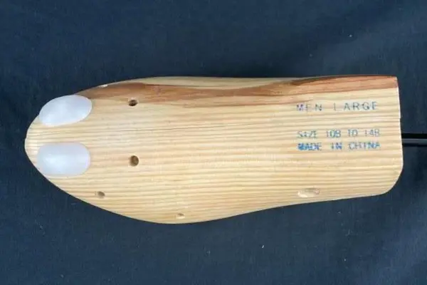 Lot of 2 Vintage Wood Shoe Saver Wooden Shapers Men's Size Large Mille USA Made