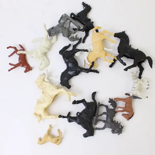 Vtg 1950's Marx Sears Heritage Fort Apache Playset Pieces - 55 horses
