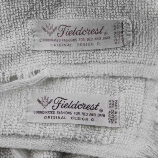 Lot Of 2 Vintage Fieldcrest Matching Pink Floral On White Bath Towels 25" x 40"