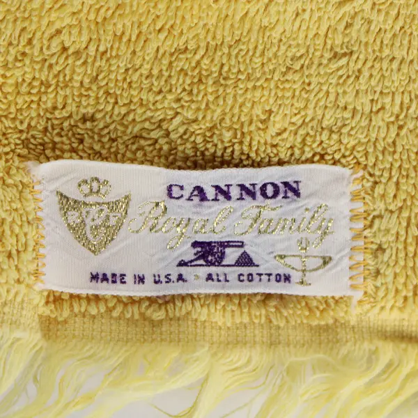 Vintage Cannon Royal Family Solid Yellow Floral Bath Towel 100% Cotton 24" x 38"